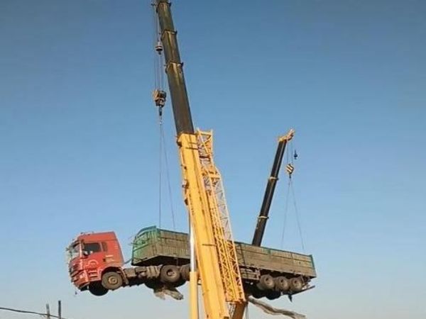 五台县吊车电话_吊车出租各种重型机械、设备、装卸